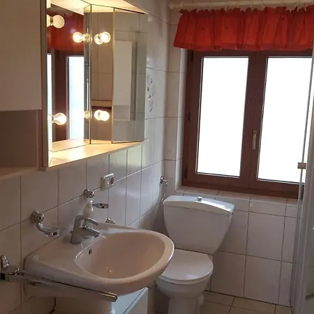 Gaestehaus Weinrebe Апартаменты *