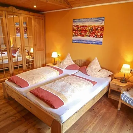 Gaestehaus Weinrebe *