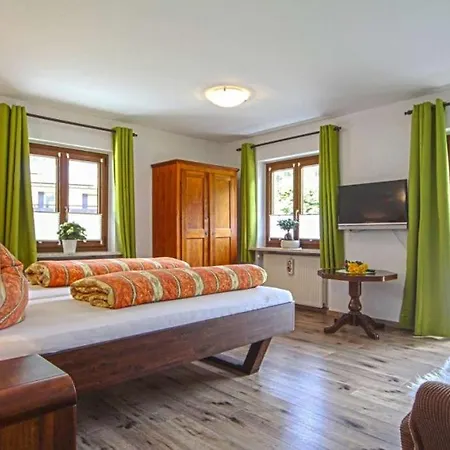 Gaestehaus Weinrebe Шёнау-ам-Кёнигсзе
