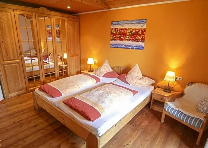 Gaestehaus Weinrebe *