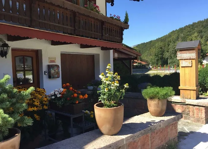 Gaestehaus Weinrebe *